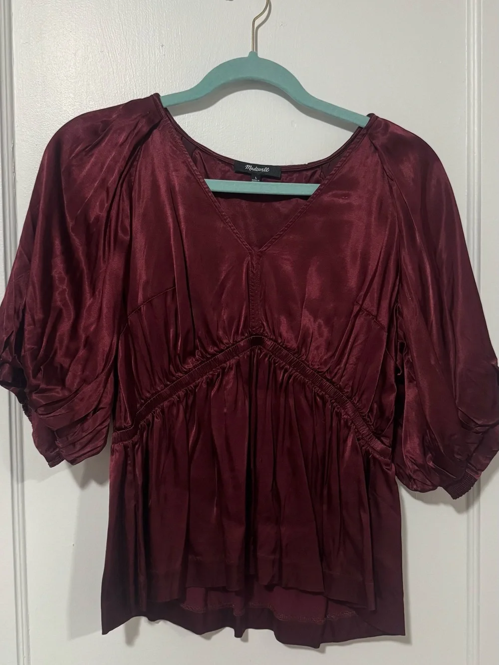 Madewell Kathleen Satin Top in Burgundy
